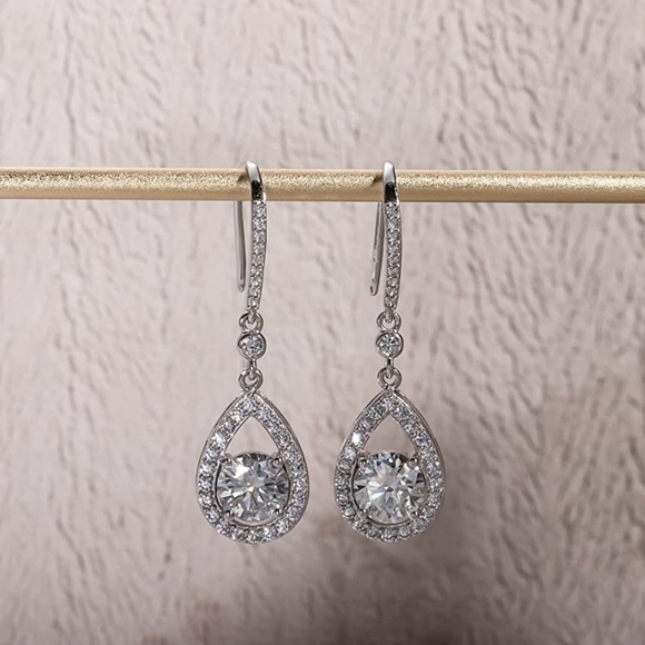 Jewelry - Certified 18k White Gold 2.0ct Diamond Teardrop Earrings Moissanite Anniversary